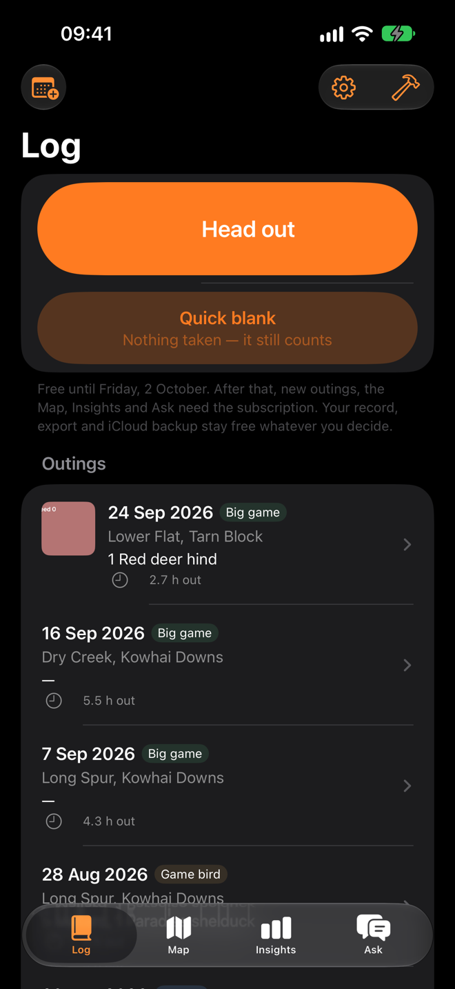 The Log tab: the Head out and Quick blank buttons, a line saying the app is free until 2 October, and a list of outings with their places and hours.